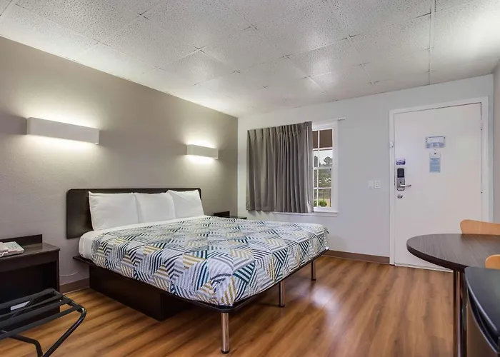 Motel 6-Walterboro, SC
